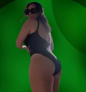 Cum a fost criticată Cristina Șișcanu după ce s-a pozat în costum de baie