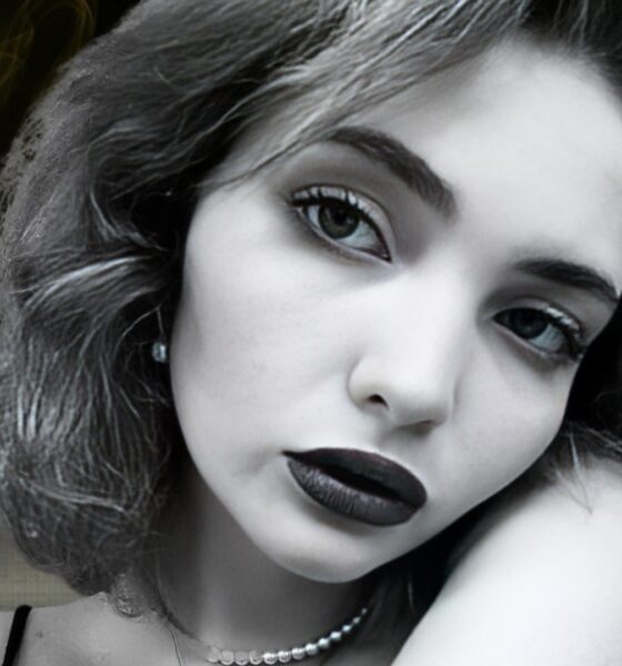 Alexandra (2)